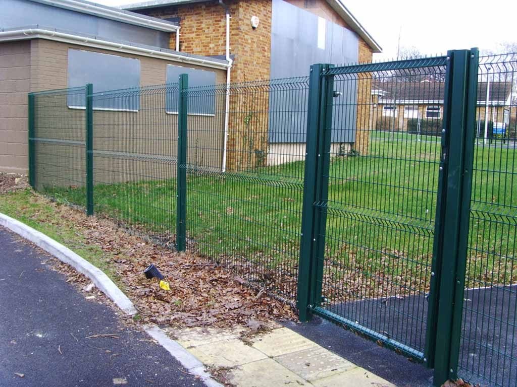 Iron Fencing Hampshire - L.A. Landscapes
