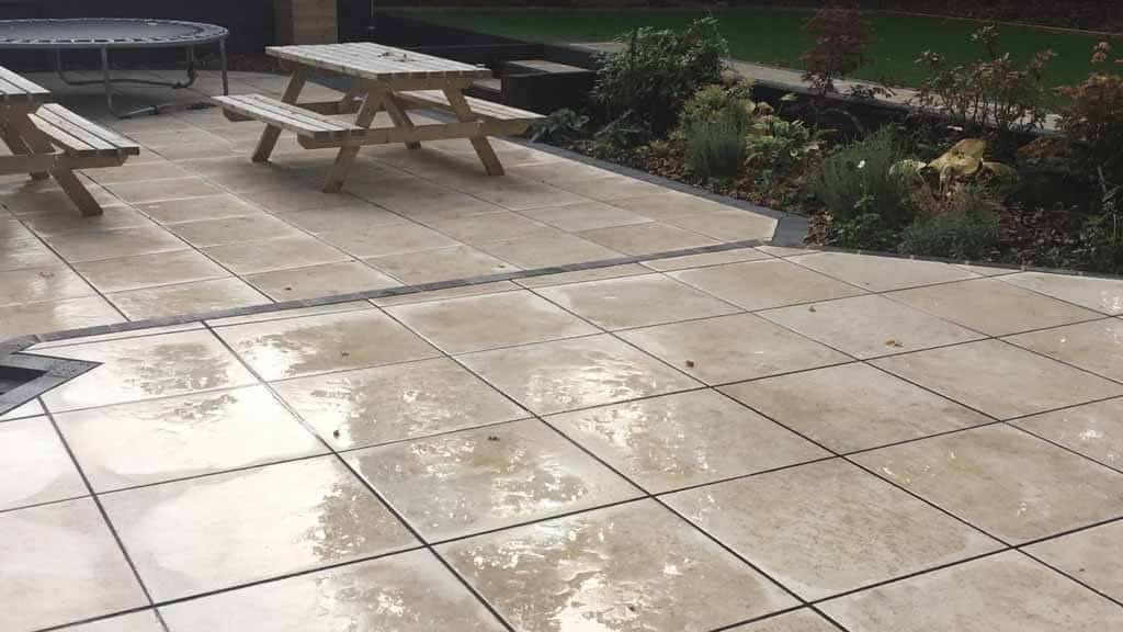 Romsey Patio Layers